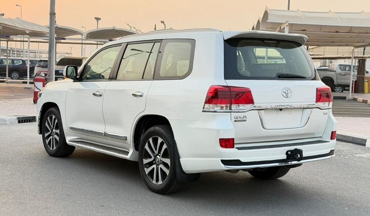 Toyota Land Cruiser GXR GRAND TOURING