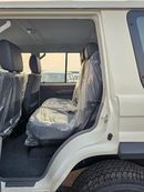 تويوتا لاند كروزر 70 تويوتا لاند كروزر LX LC76 هاردتوب 5 أبواب || 2.8 لتر ديزل دفع رباعي ناقل حركة يدوي | 5 مقاعد | ثلاجة