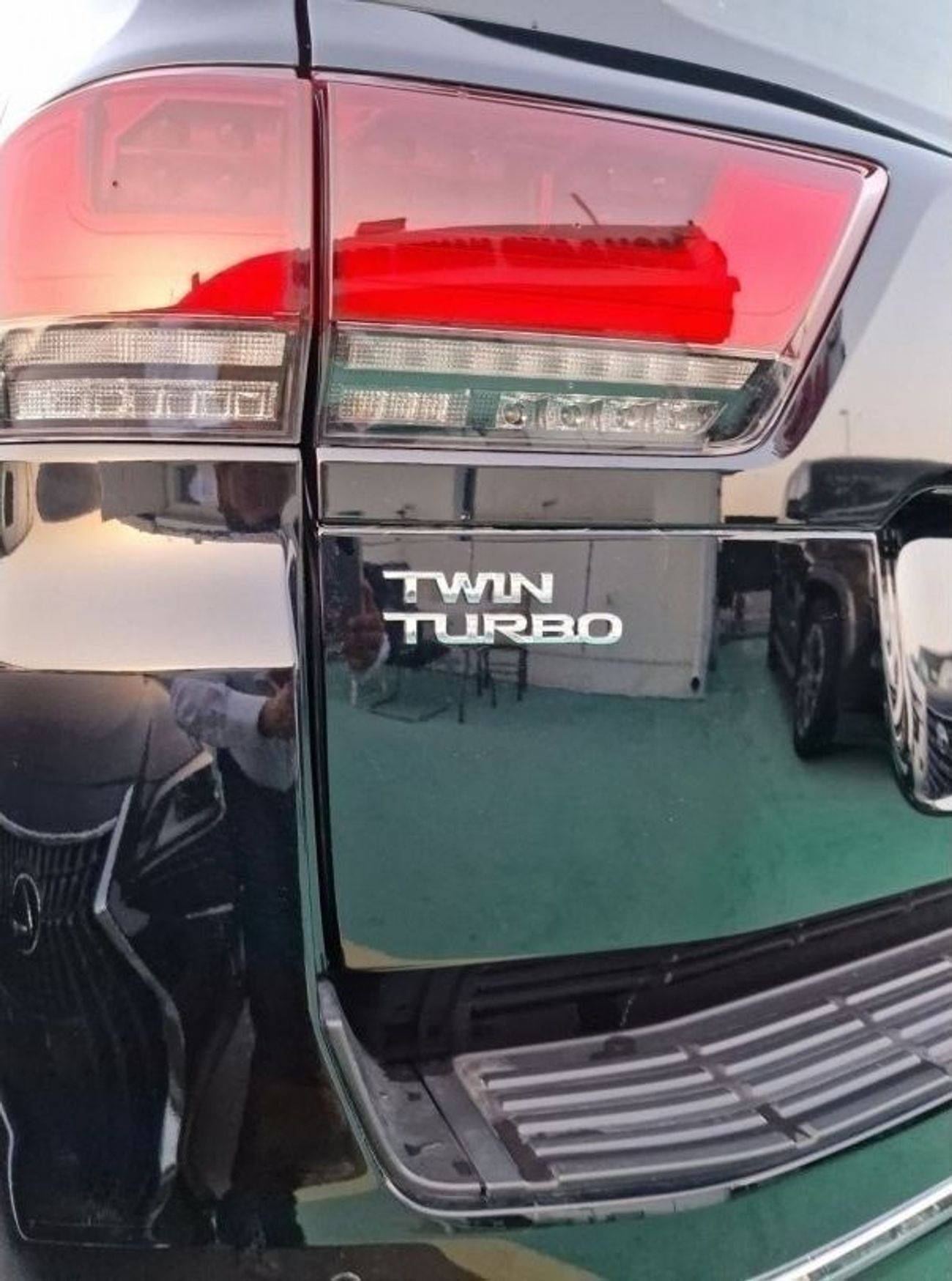 Toyota Land Cruiser 2023 toyota land cruiser 3500cc VXR Twin Turbo Full Option Camera 360, Sundroof , Rear Screens, rada