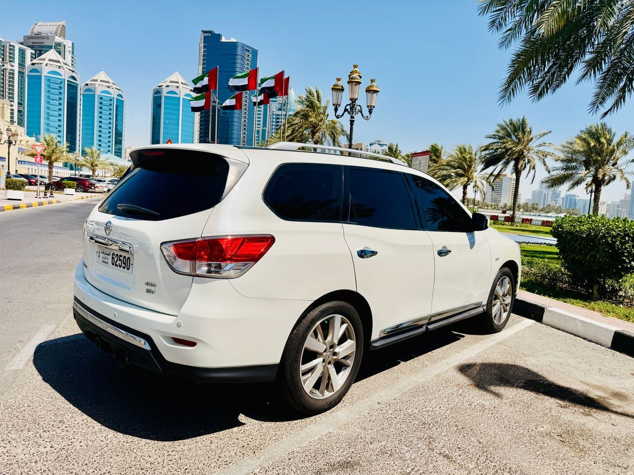 Nissan Pathfinder SV