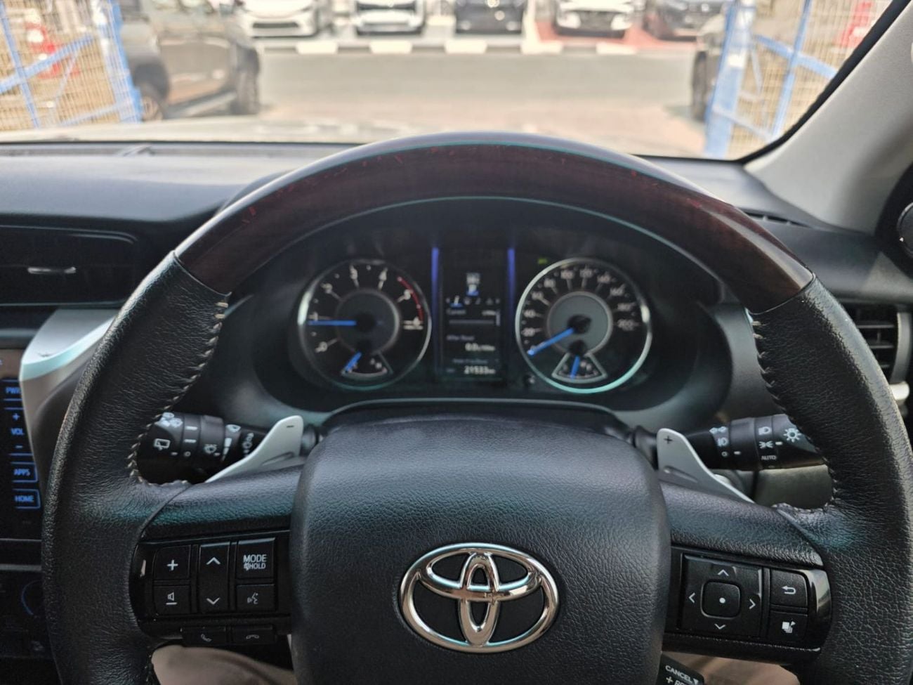 تويوتا فورتونر TOYOTA FORTUNER 2019 DIESEL RIGHT HAND