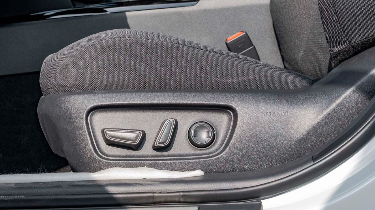 تويوتا كامري 2026 Toyota Camry 2.5L LE Hybrid with panorama roof AT