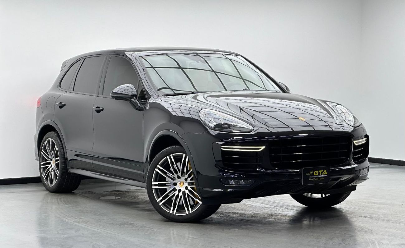 Porsche Cayenne Turbo S 4.8L (570 HP) 2016 Porsche Cayenne Turbo S, Service History, Carbon Fiber Interior, Excellen
