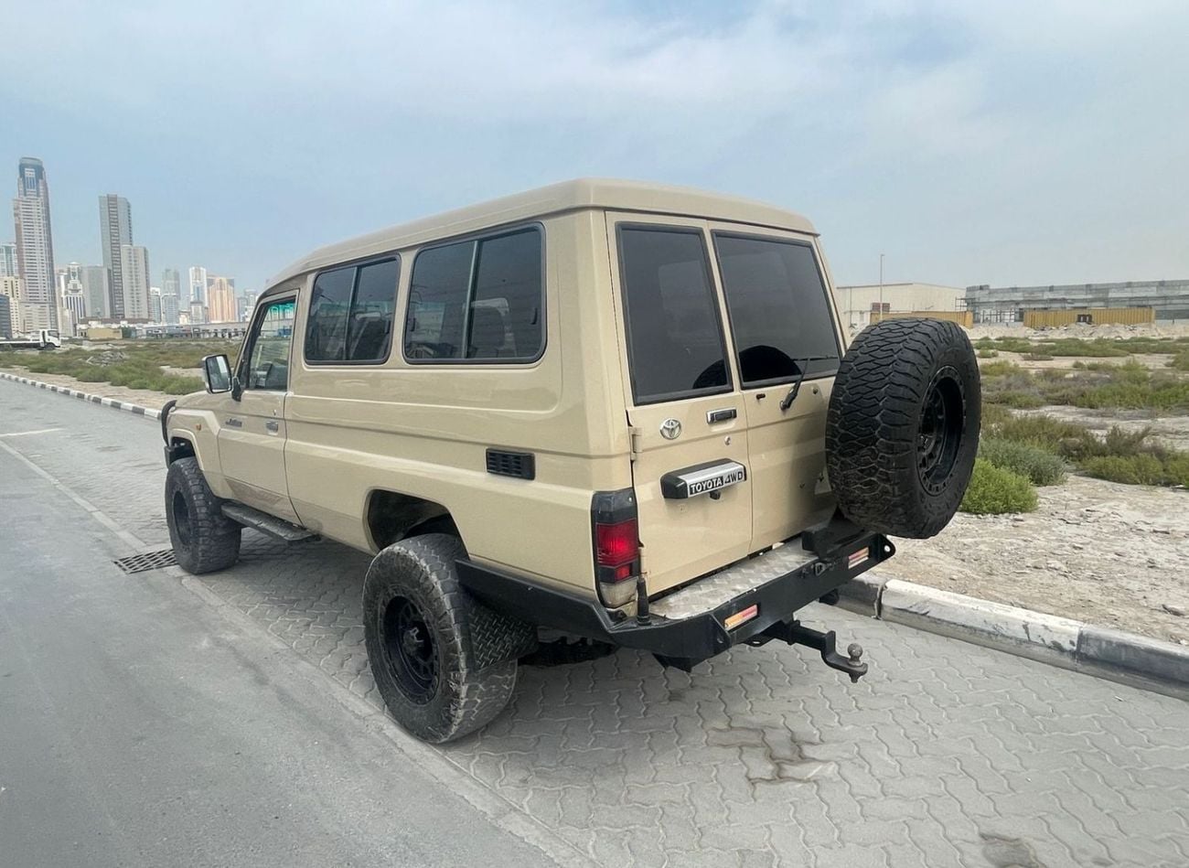 تويوتا لاند كروزر RIGHT HAND DRIVE ONLY FOR EXPORT 4WD 4.5L