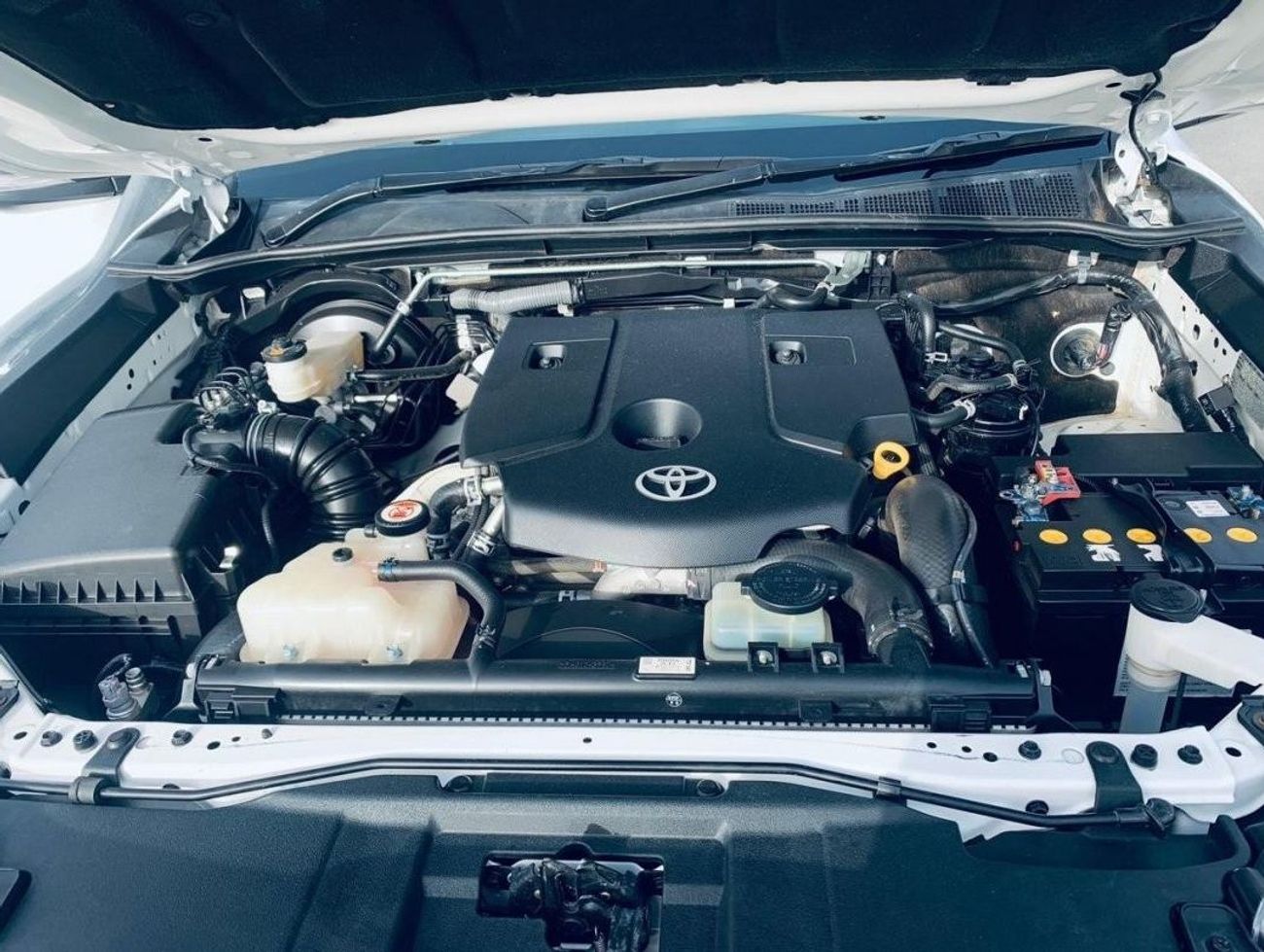 Toyota Hilux SR5 Diesel Right Hand Drive Clean Car single cab