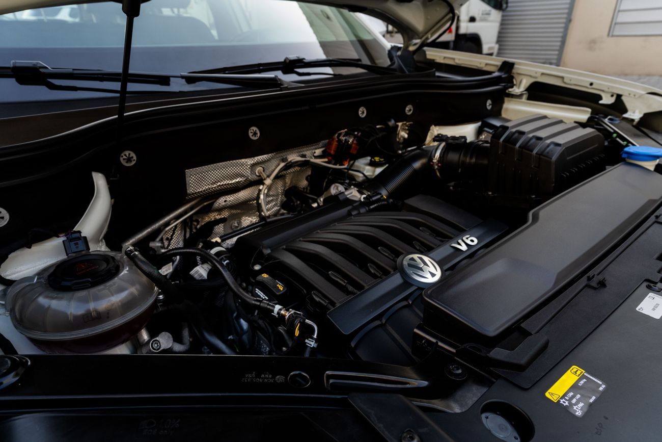 فولكس واجن تيرامونت R Line | 2,544 P.M  | 0% Downpayment | Perfect Condition!