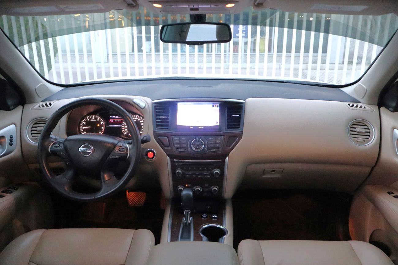 Nissan Pathfinder SL 3.5L (260 HP) 4WD