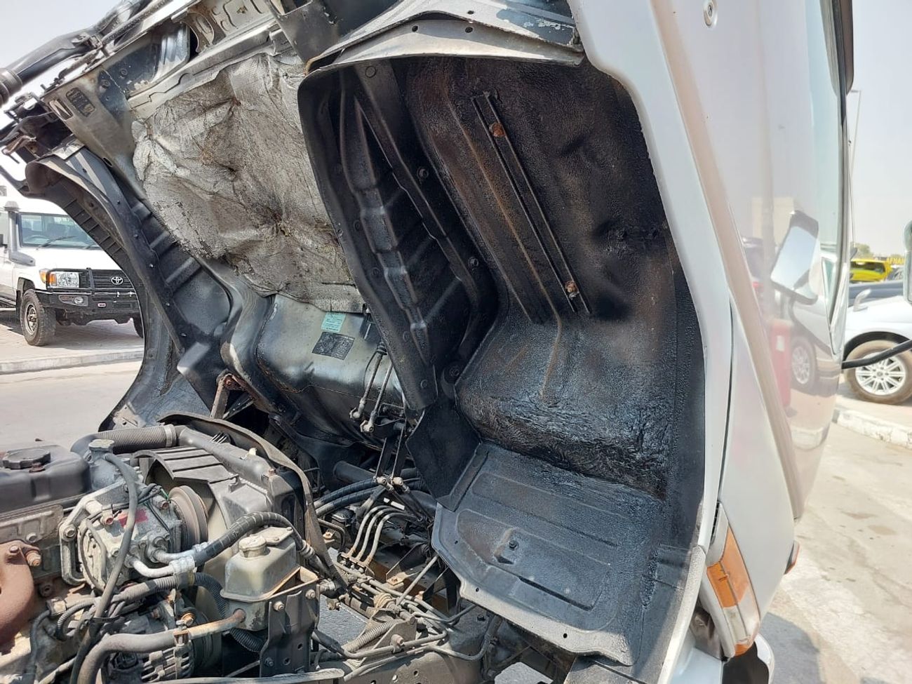 Mitsubishi Fuso Canter MITSUBISHI CANTER ALUMINIUM BODY TRUCK RHD 1995 MODEL 4.5 L DIESEL MANUAL(PM20023)