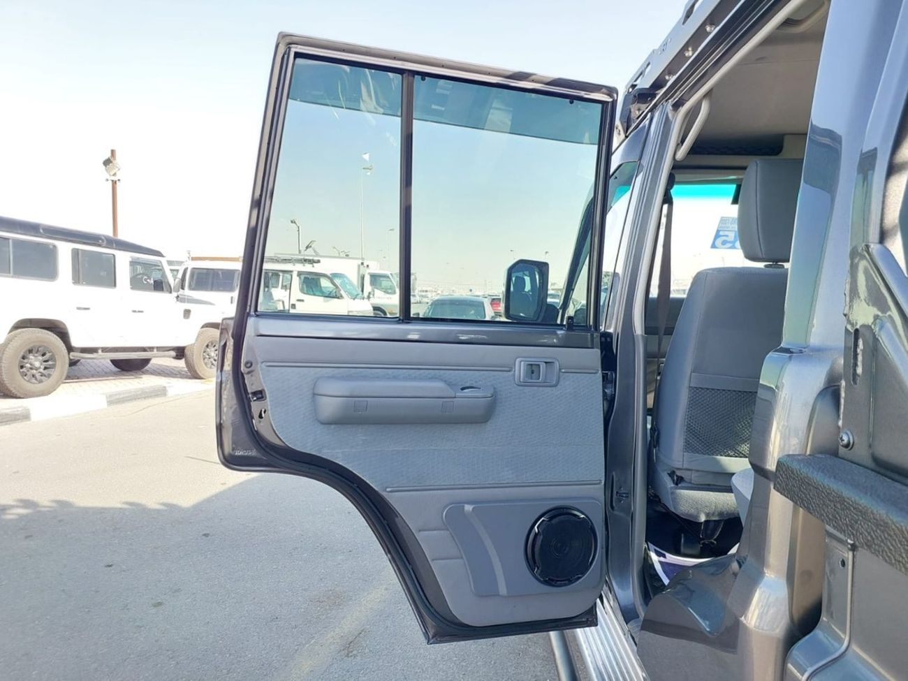 Toyota Land Cruiser TOYOTA LAND CRUISER PICKUP RHD 2023 MODEL 4.5 L DIESEL MANUAL(PM07654)