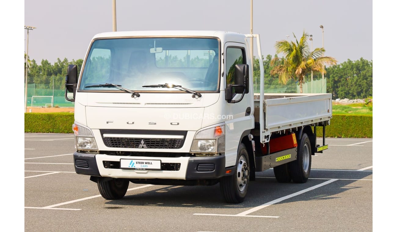 Mitsubishi Fuso Canter Fuso 2017 Original Cargo Body Utility Truck - GCC Specs - Like New Condition