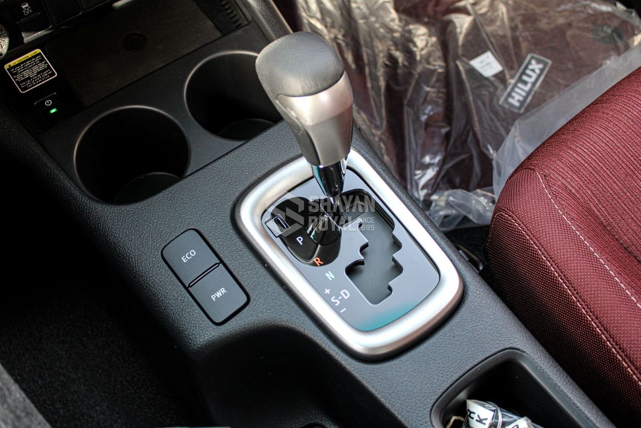 Toyota Hilux 2.7L PETROL GLXS-V FULL OPTION DC 4X4 AT , 2026MY