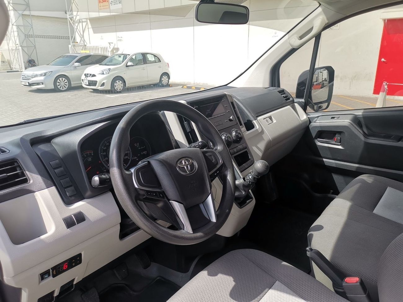 Toyota Hiace GLS - High Roof