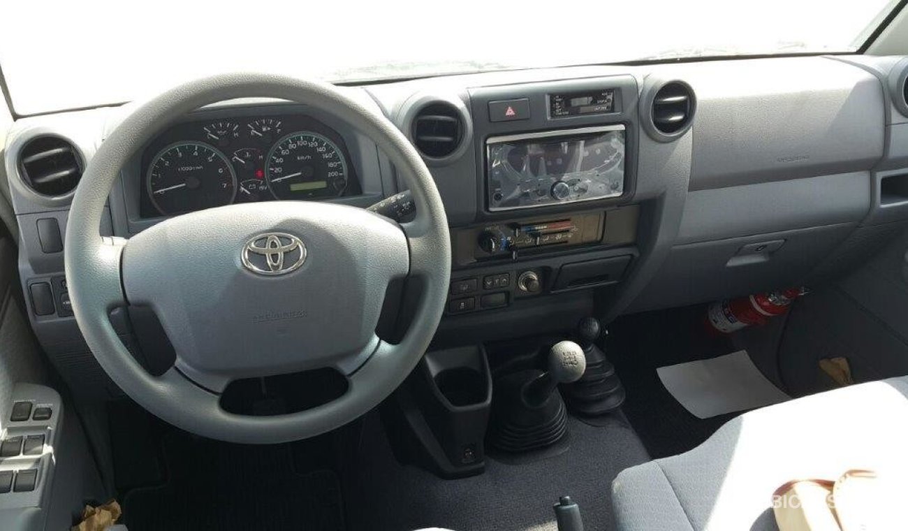 Toyota Land Cruiser HARDTOP LX 76  PETROL 4.0 V6