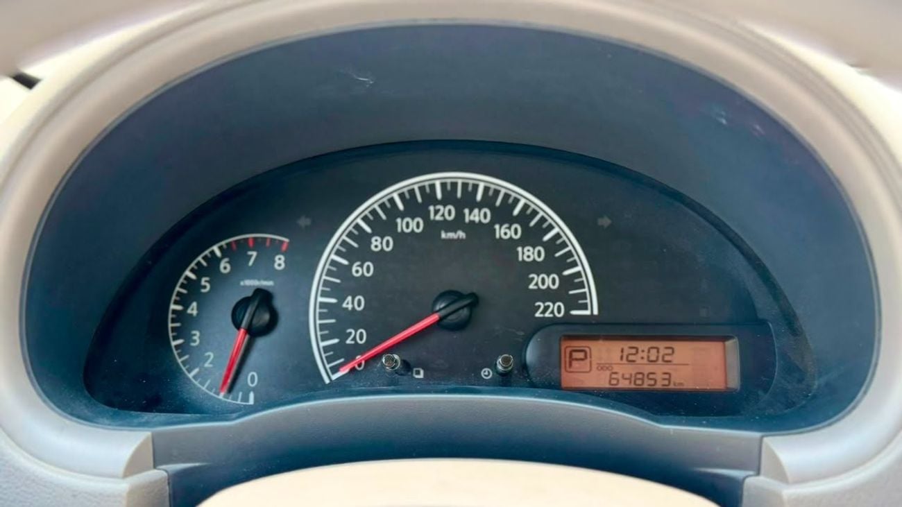 نيسان صني SV