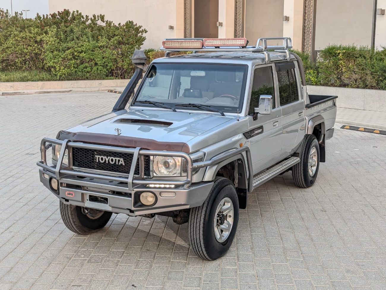Toyota Land Cruiser Pick Up 
