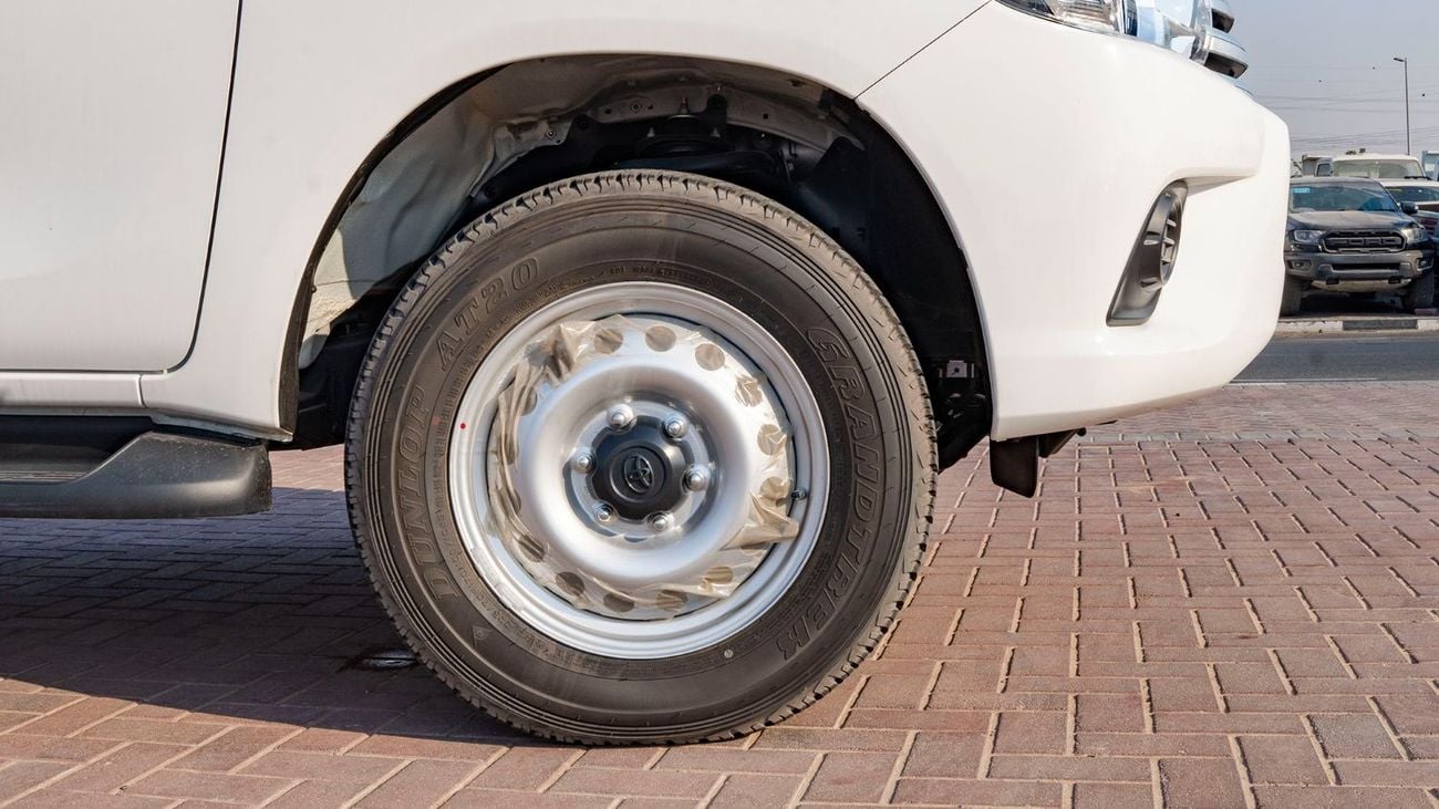 تويوتا هيلوكس 