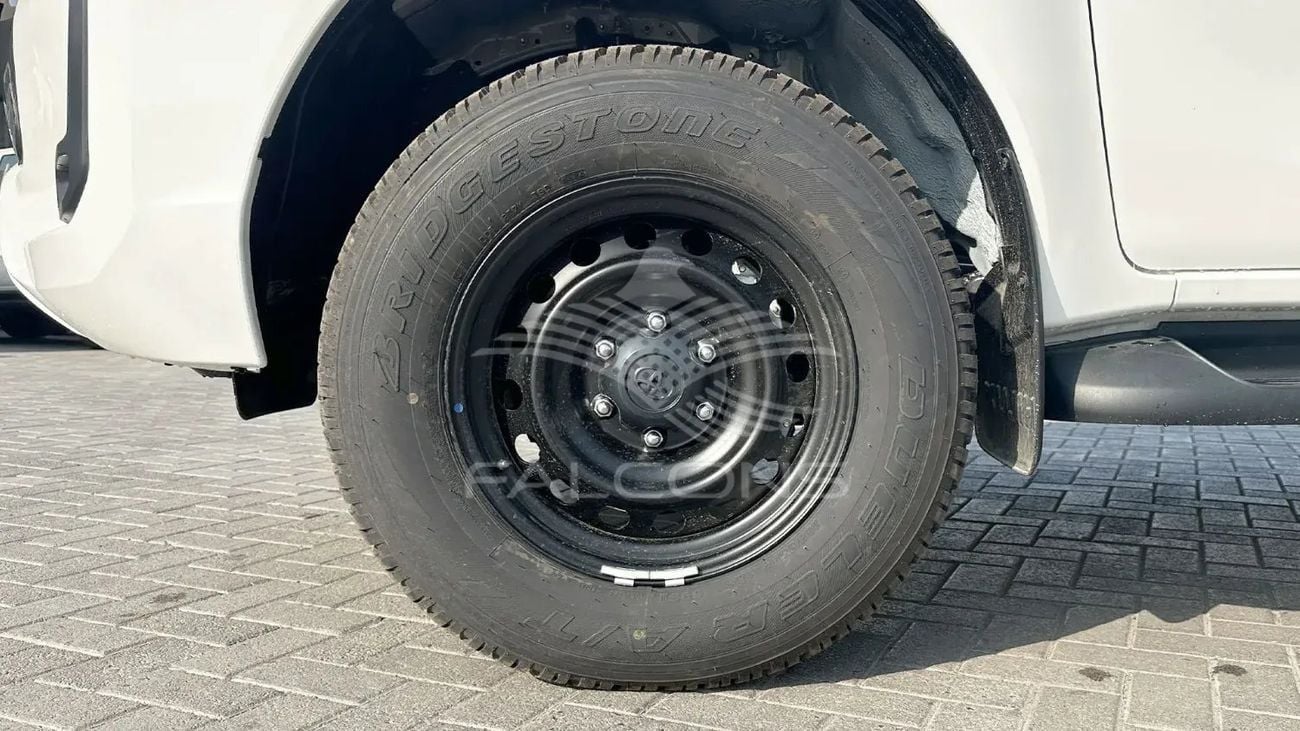 تويوتا هيلوكس GL Toyota HILUX P DC 4WD 2.7L STANDARD 5MT