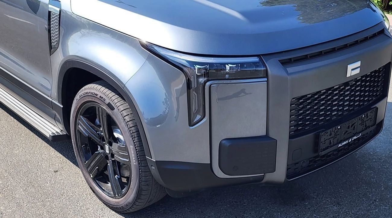 ROX 01 ROX01 2025 – Long Range, 6-Seater VIP Edition