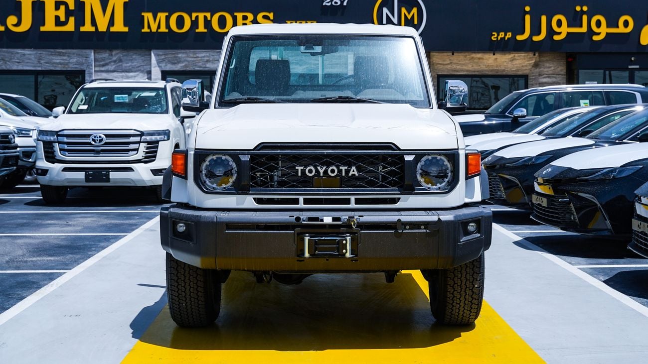 تويوتا لاند كروزر بيك آب