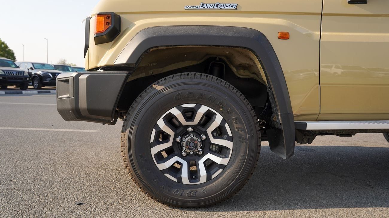 Toyota Land Cruiser 70 LX