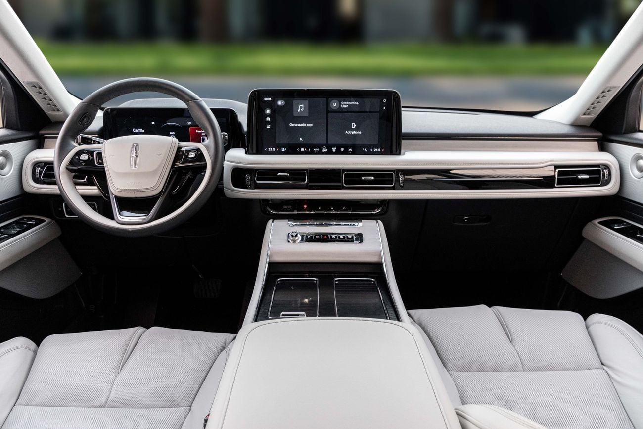 Lincoln Aviator Aviator Reserve | 4,857 P.M | 0% Downpayment | Pristine Condition!