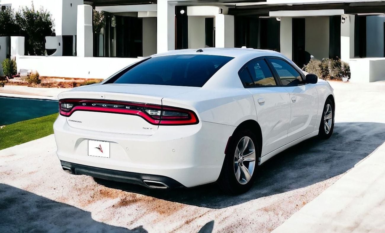 دودج تشارجر AED 870 PM | DODGE CHARGER SXT 2017 | V6 | GCC | MINT CONDITON