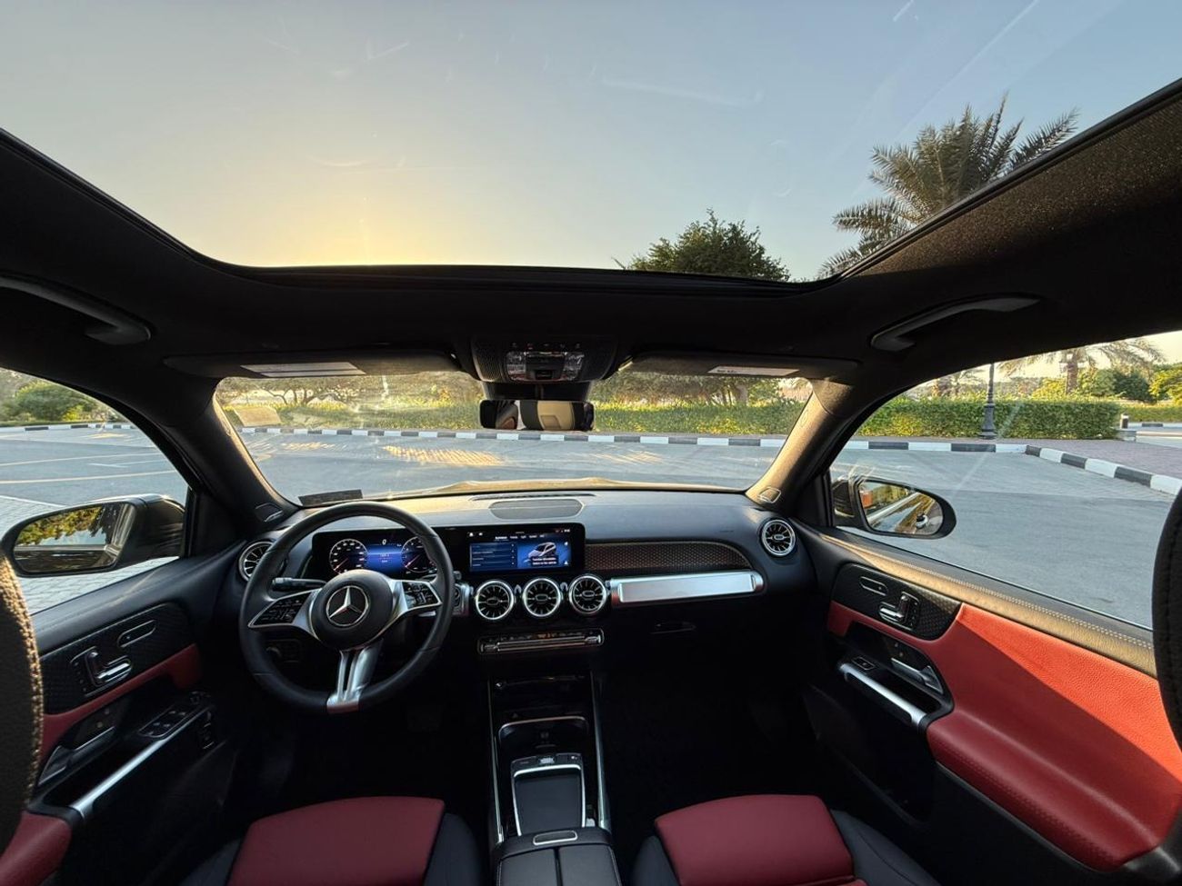 مرسيدس بنز GLB 250 Std 2.0L