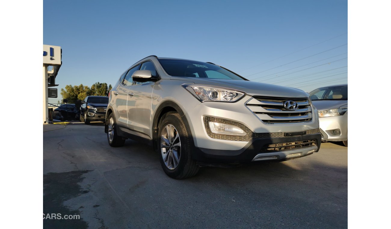 Hyundai Santa Fe 2.4L, 18" Alloy Rims, Chrome Door Handle, Chrome Grill, Halogen Headlamps, Rear Spoiler, LOT-1704