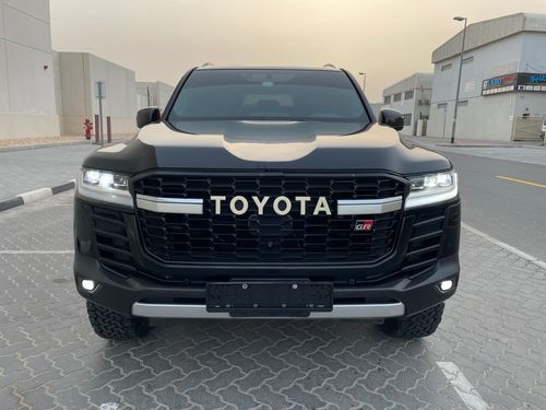 تويوتا لاند كروزر GR SPORT GR SPORT