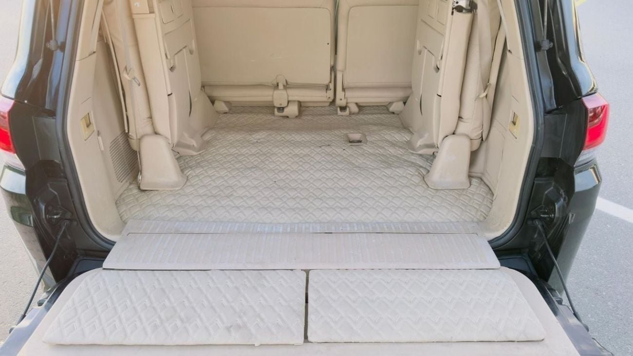 تويوتا لاند كروزر -