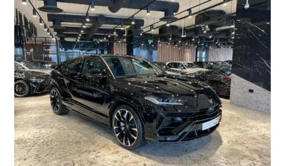 Lamborghini Urus 4.0L TWIN-TURBO V8 2024