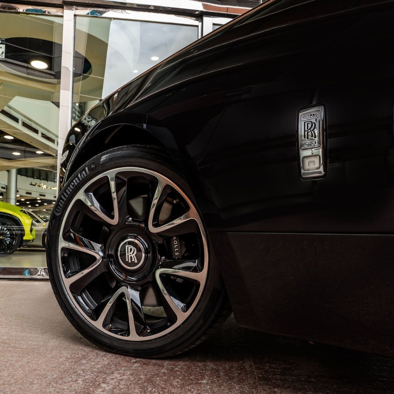 Rolls Royce Wraith STD 2017 | ROLLS ROYCE WRAITH | 3 BUTTONS | STAR LIGHT | 45,000KM | GCC