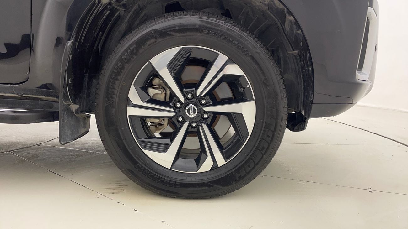 نيسان إكستيرا PLATINUM 2.5 | بدون دفعة مقدمة | اختبار القيادة في المنزل