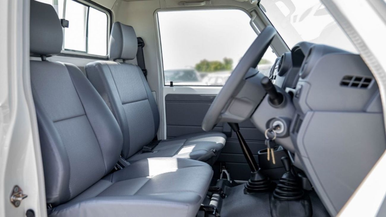 Toyota Land Cruiser Pick Up (RHD) TOYOTA LAND CRUISER LC79SC 4.2D MT MY2023 – WHITE