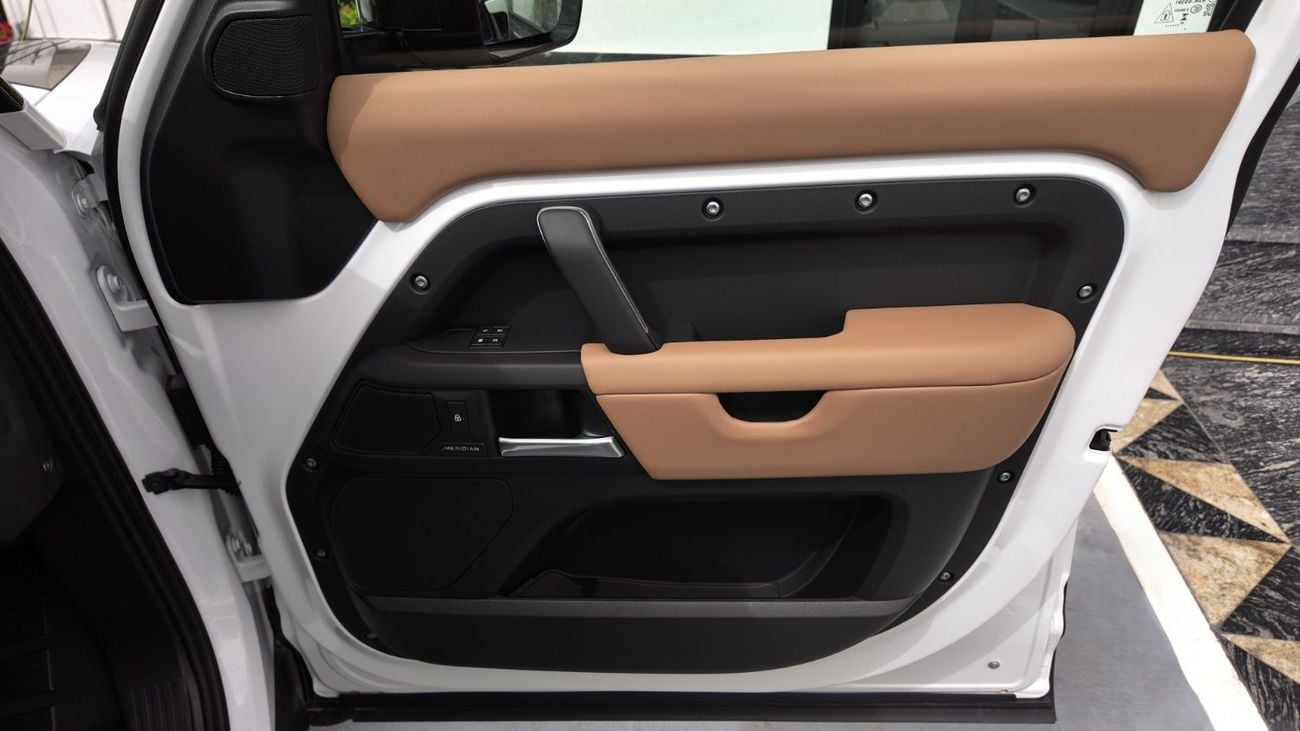 Land Rover Defender 2026 Land Rover Defender P400 110 HSE X-DYNAMIC - WARRANTY