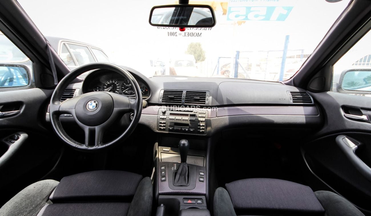 BMW 320i i (M-SPORT)