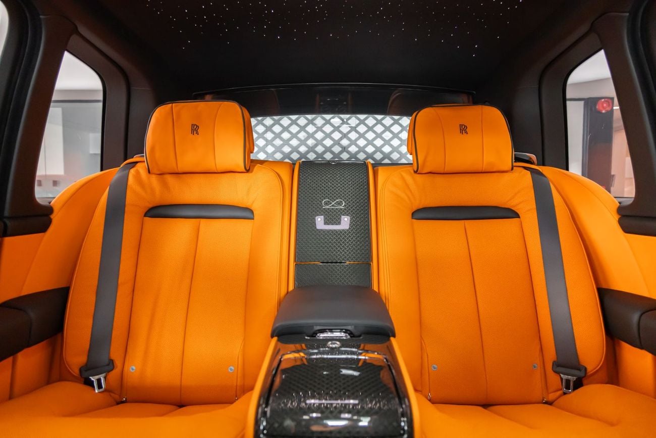 رولز رويس كولينان Rolls-Royce Cullinan Black Badge | Bespoke Orange Interior | Fully loaded | WARRANTY AVAILABLE PITST