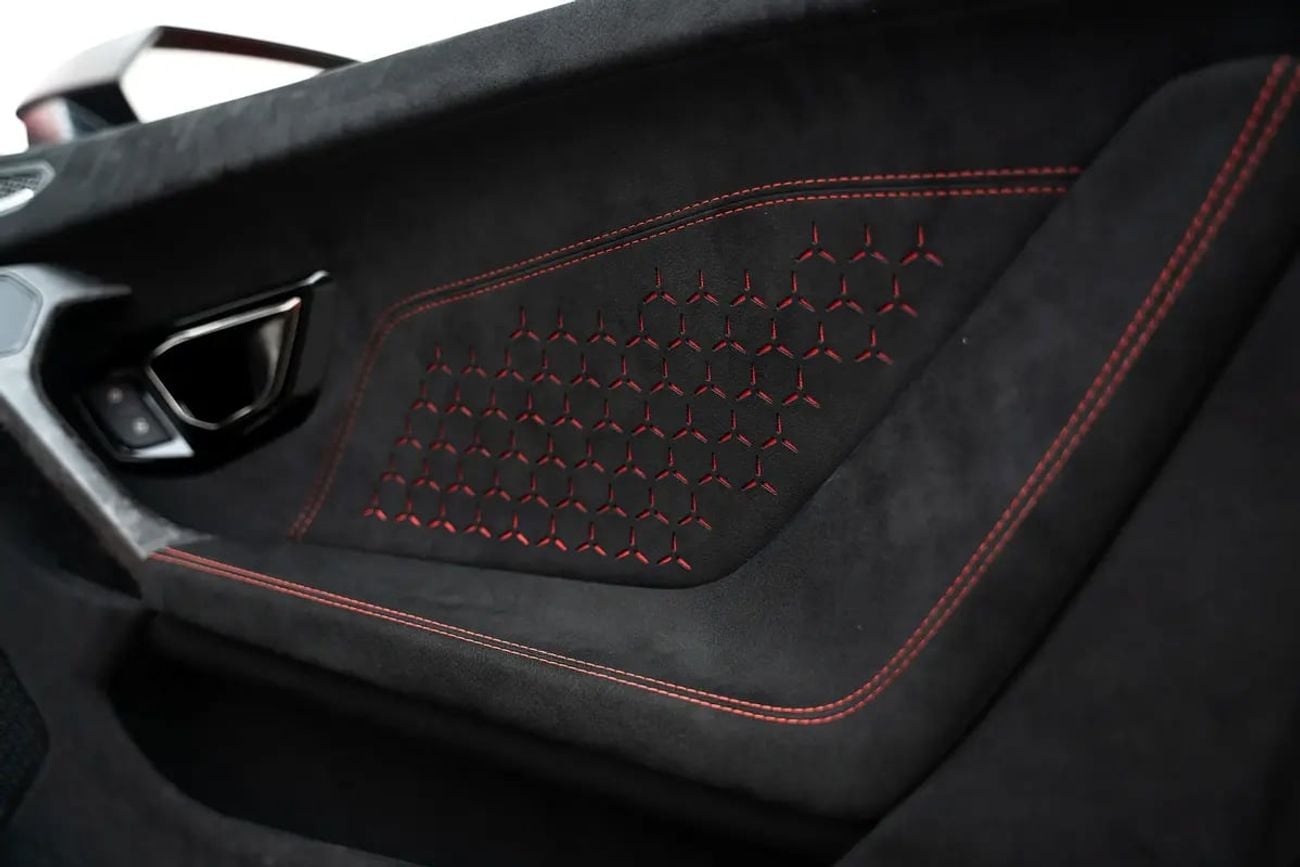 Lamborghini Huracan PERFORMANTE SPYDER WITH WARRANTY AND SERVICE CONTRACT