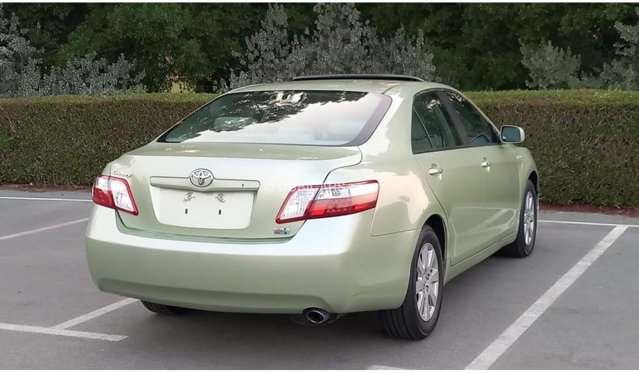 تويوتا كامري Hybrid Full option