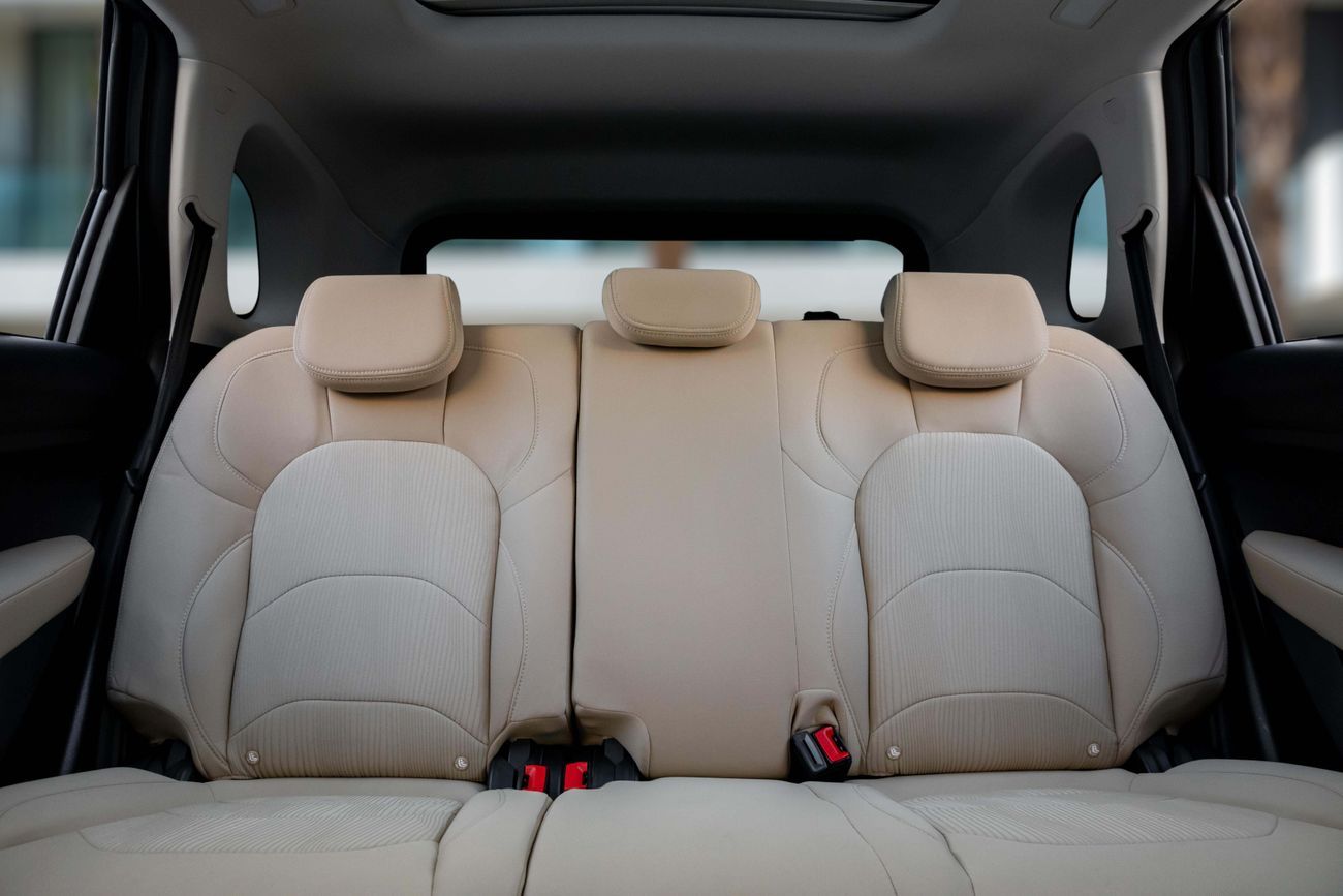 Chevrolet Captiva Captiva Premier | 1,371 P.M | 0% Downpayment | Captiva Premier | 7 Seats | Warranty