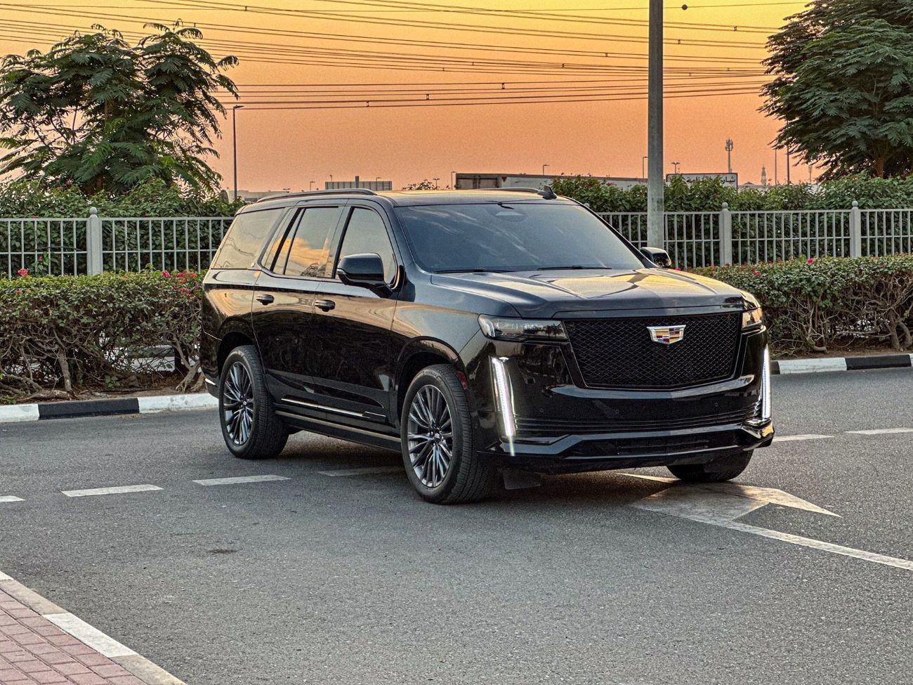Cadillac Escalade Sport Platinum 6.2L 4WD 2023 Cadillac Escalade Sport Platinum | Law Mileage (29,000 Km) | Gcc Specs