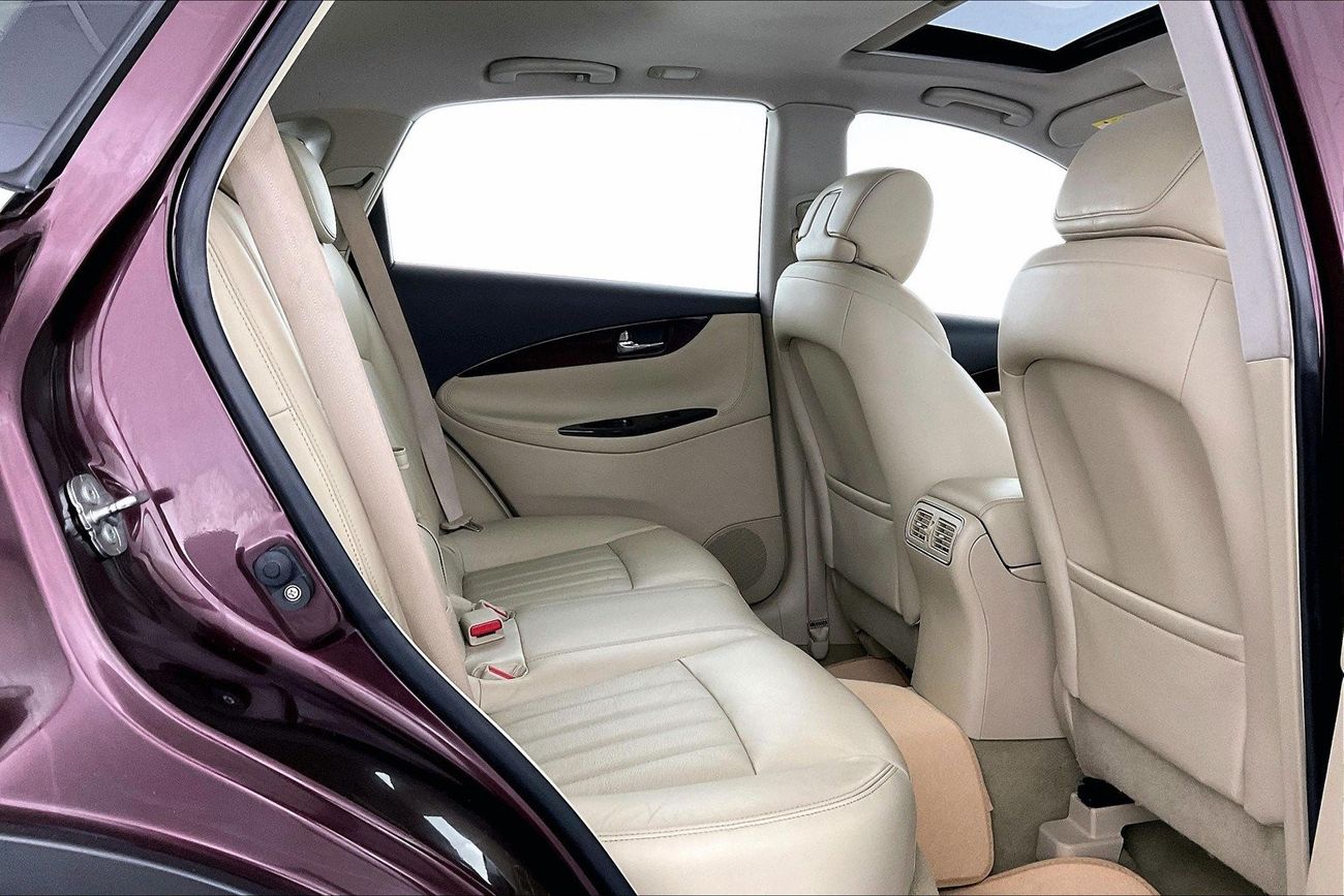 Infiniti QX50 Luxury | 1 year free warranty | 0 down payment | 7 day return policy