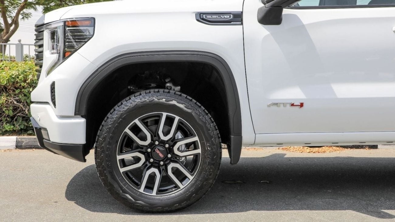 GMC Sierra Regular Cab 2-Doors AT4 5.3 V8.3 Years Warranty&Service. For Local Registration +5%