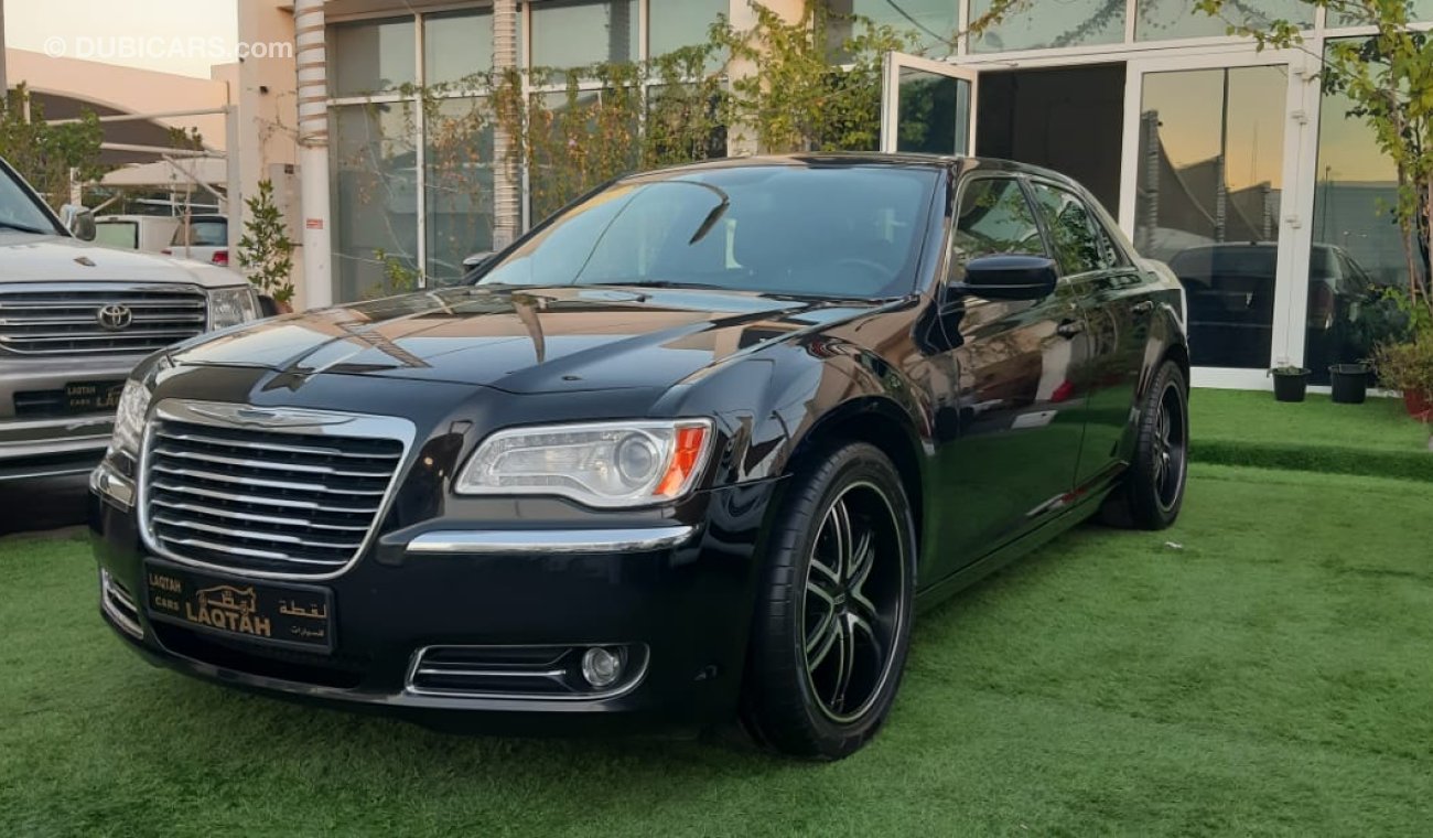 Chrysler 300 Import - No. 2 - Cruise Control - Alloy Wheels - Leather - Without accidents - Excellent condition,