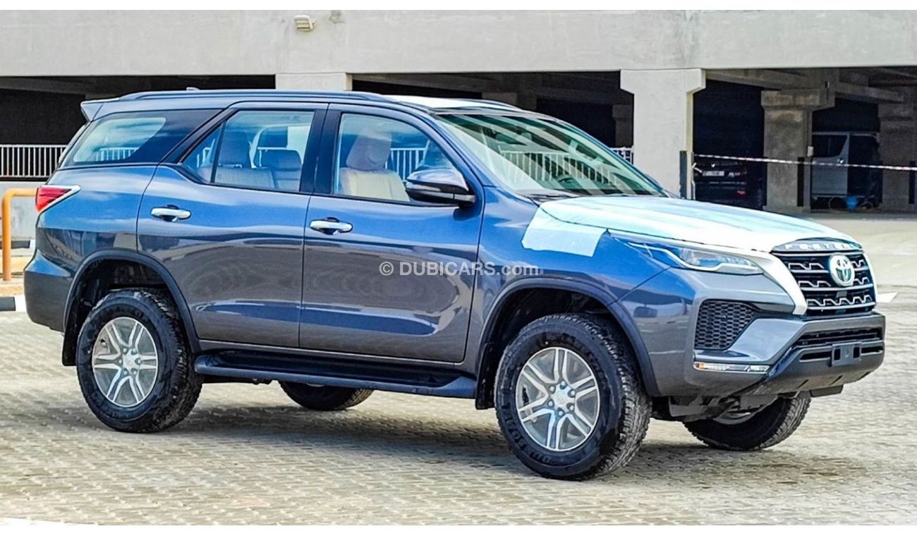Toyota Fortuner GX1 Технические особенности Двигатель2,7 л Габаритные размеры мм: Д4795 x Ш1855 x В1835 Полная масса