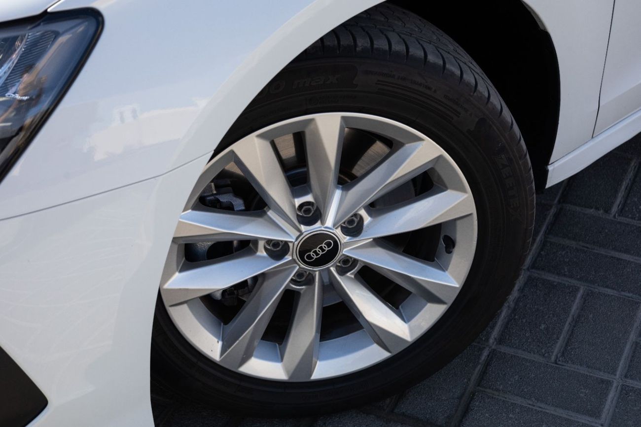 أودي A3 35 TFSI 1.4L Audi A3 35TFSI 2021 GCC under Warranty with Flexible Down-Payment.