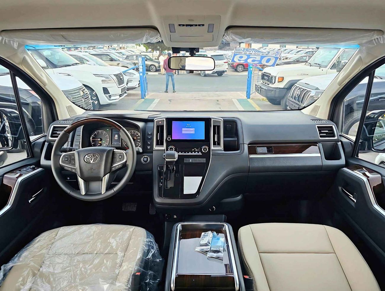 Toyota Granvia PREMIUM, 3.5L V6 PETROL A/T, 360* CAMERAS /  VSC 8” MULTIMEDIA OTTOMAN SEATS (CODE #  69029)