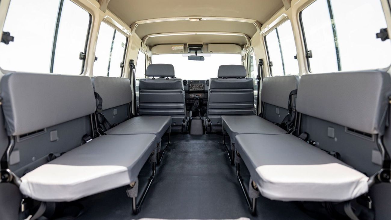 تويوتا لاند كروزر 70 Lc 78 hard top 3 door AT 2.8L