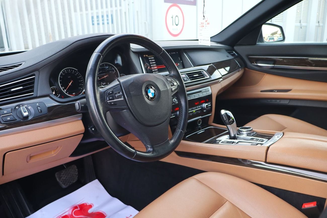 بي أم دبليو 740Li EXECUTIVE