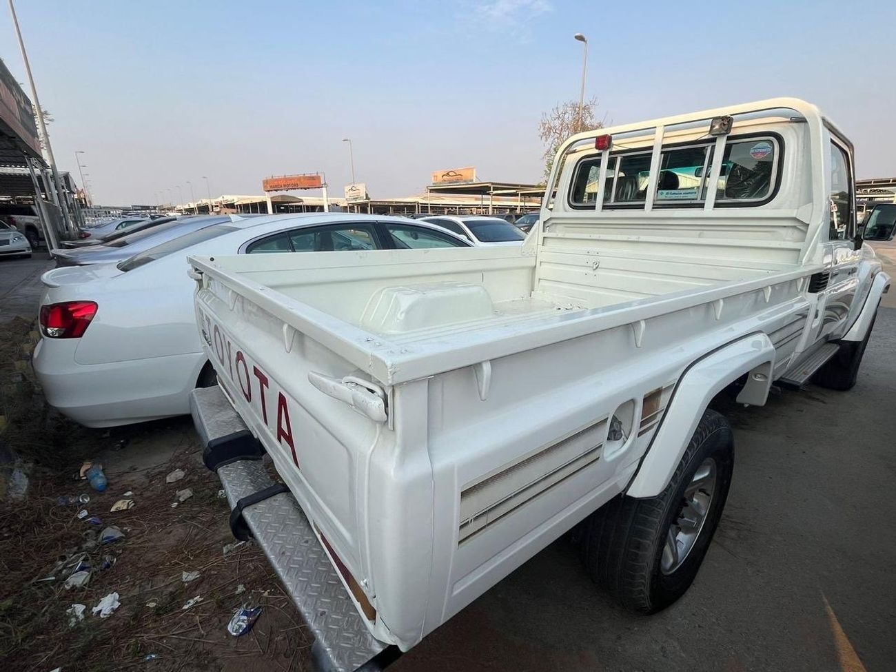 Toyota Land Cruiser GXR Toyota Land Cruiser Pickup 2012 4 vsx good condition jcc +97156649702